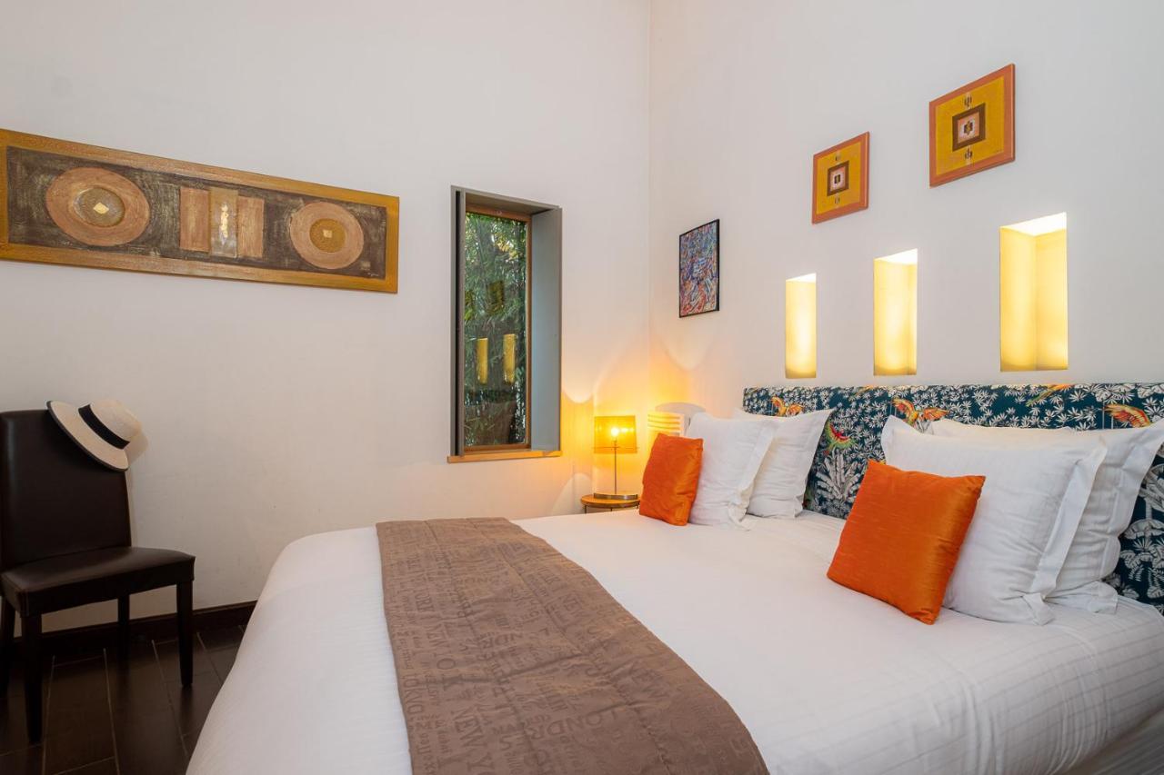 Le Pavillon Des Lys - Particulier Hotel